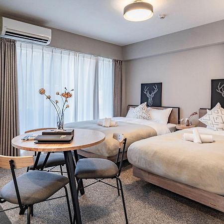 Apartment Hotel 11 Umeda Kamiyama Осака Екстер'єр фото