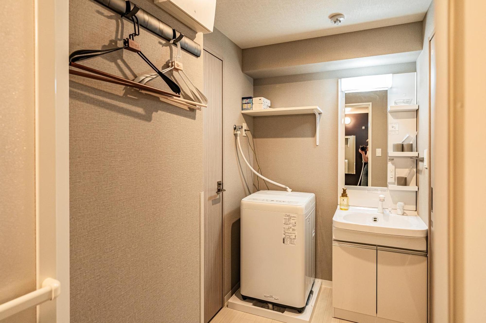 Apartment Hotel 11 Umeda Kamiyama Осака Екстер'єр фото