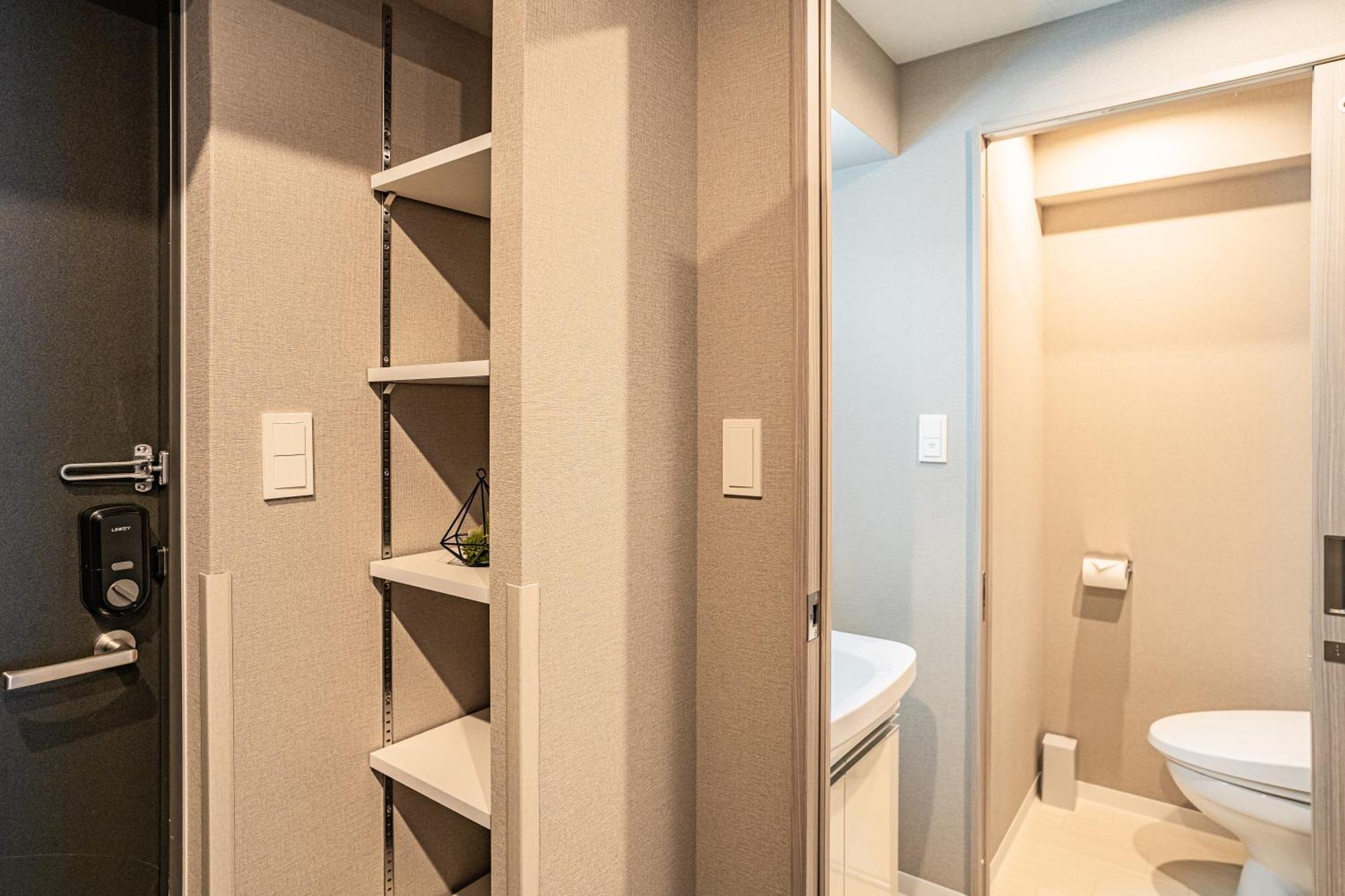Apartment Hotel 11 Umeda Kamiyama Осака Екстер'єр фото