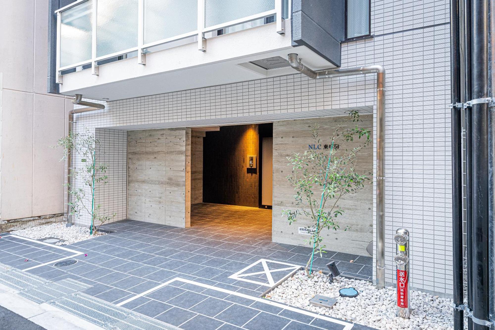 Apartment Hotel 11 Umeda Kamiyama Осака Екстер'єр фото
